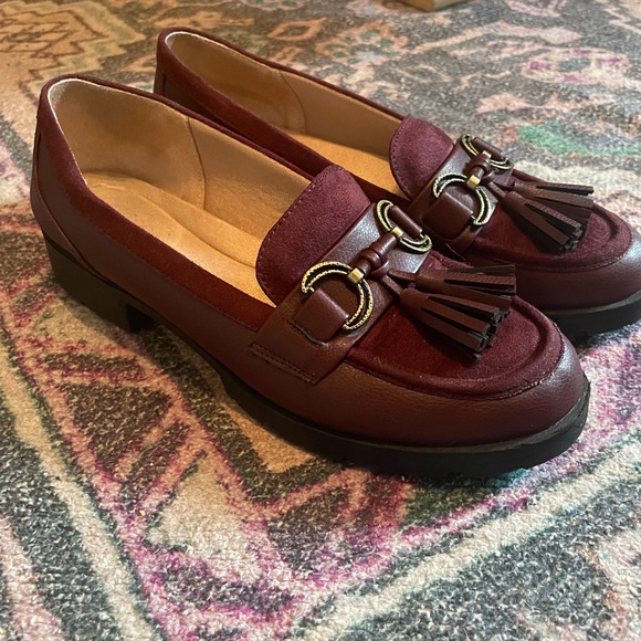 Whimsical comfy Burgundy Loafers with Tassel Detail - Picture 1 of 4